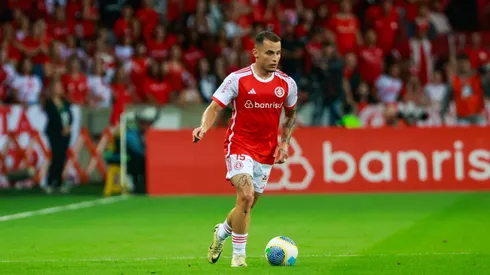RS – PORTO ALEGRE – 04/12/2024 – BRASILEIRO A 2024, INTERNACIONAL X BOTAFOGO – Bruno Gomes jogador do Internacional durante partida contra o Botafogo no estadio Beira-Rio pelo campeonato Brasileiro A 2024. Foto: Luiz Erbes/AGIF