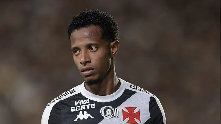 Tchê Tchê segue de fora no Vasco contra Cruzeiro.