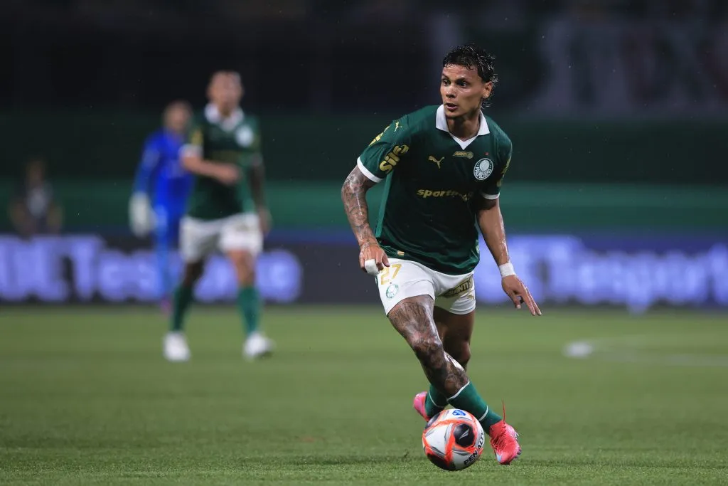 Richard Rios jogador do Palmeiras durante partida contra o Bragantino na Arena Allianz Parque pelo campeonato Paulista 2025. Foto: Ettore Chiereguini/AGIF