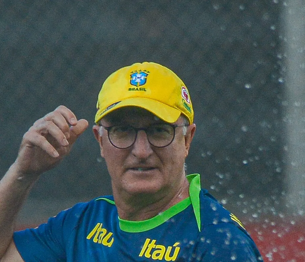 BA – SALVADOR – 16/11/2024 – BRASIL, TREINO NO BARRADAO , SALVADOR (BA) – Dorival Junir tecnico do Brasil durante treino no estadio Barradao. Foto: Jhony Pinho/AGIF