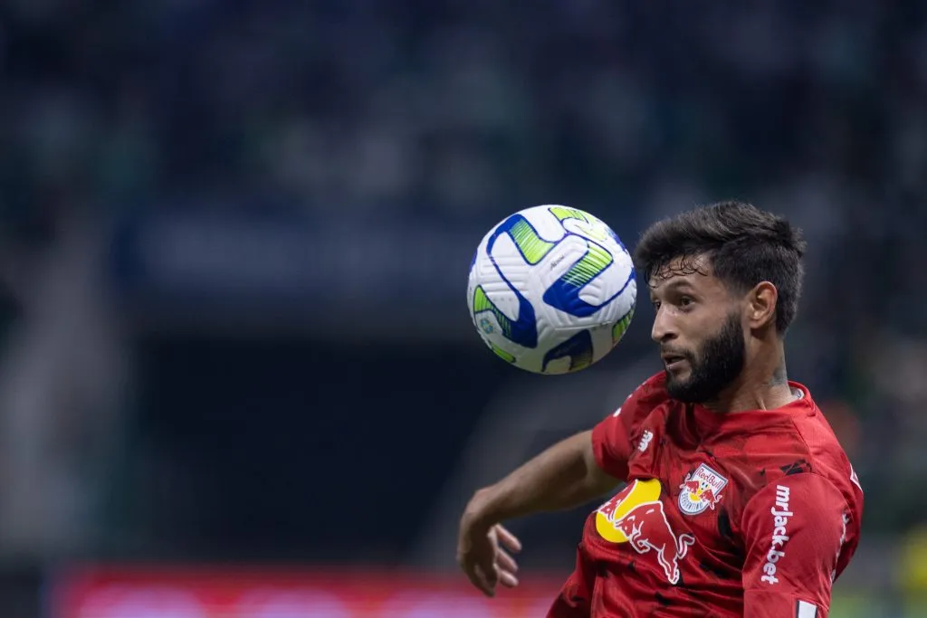 SP – SAO PAULO – 13/05/2023 – BRASILEIRO A 2023, PALMEIRAS X BRAGANTINO – Juninho Capixaba jogador do Bragantino durante partida contra o Palmeiras no estadio Arena Allianz Parque pelo campeonato BRASILEIRO A 2023. Foto: Diogo Reis/AGIF