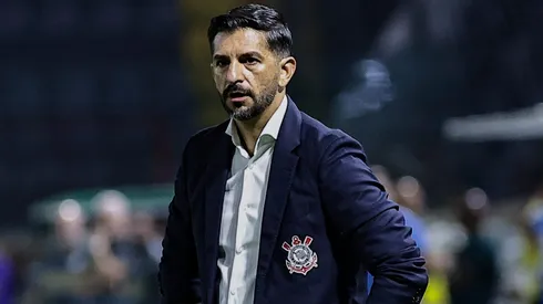 Emiliano durante derrota do Corinthians para o Palmeiras no Brasileirão 2025.
