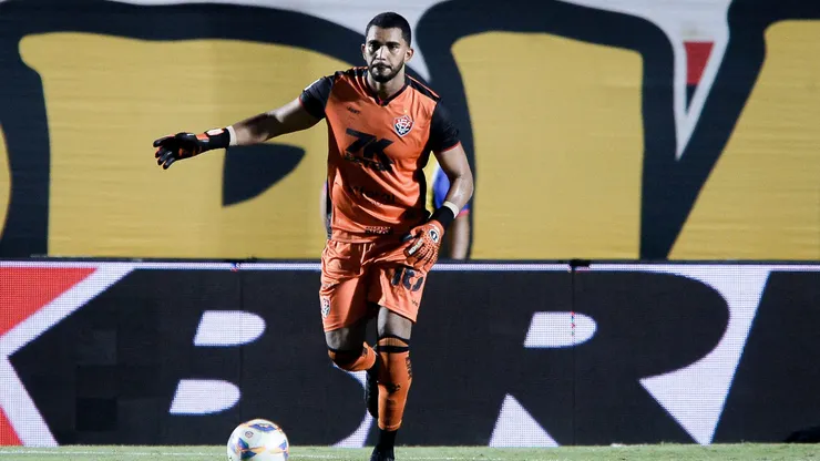Lucas Arcanjo jogador do Vitoria durante partida contra o Jacobina no estadio Barradao pelo campeonato Baiano 2025. Foto: Jhony Pinho/AGIF