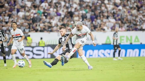 Luciano, atacante do São Paulo, foi bastante criticado. Baggio Rodrigues/AGIF