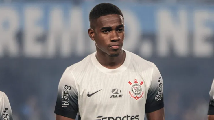 Félix Torres em partida pelo Corinthians. Foto: Robson Mafra/AGIF