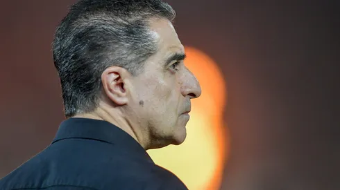Renato Paiva tecnico do Botafogo durante partida contra o Fluminense no estadio Engenhao pelo campeonato Brasileiro A 2025. Foto: Thiago Ribeiro/AGIF