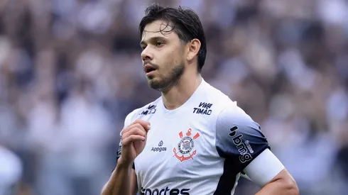 Romero durante confronto contra o Sport no Brasileirão 2025.