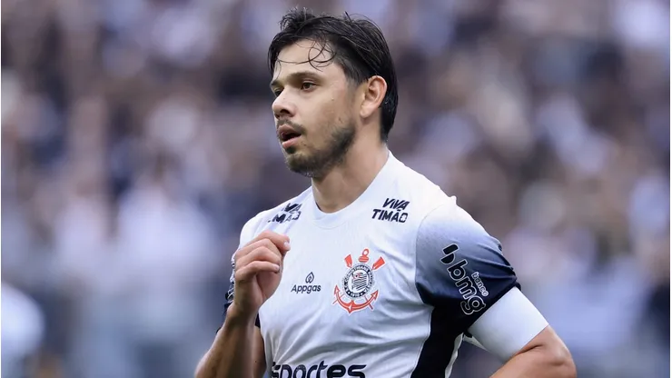 Romero durante confronto contra o Sport no Brasileirão 2025.
