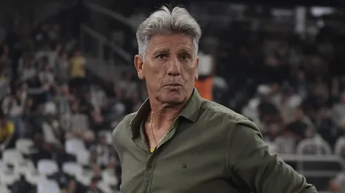 Renato Gaúcho durante confronto contra o Fluminense no Brasileirão de 2025.