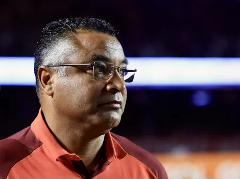 Roger Machado confirma lesão de atacante do Internacional nos treinos