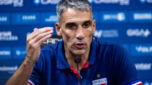Juan Pablo Vojvoda técnico do Fortaleza durante partida contra o Sport no estadio Ilha do Retiro pelo campeonato Brasileiro A 2025.