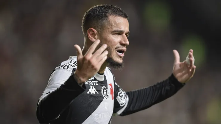 Coutinho jogador do Vasco durante partida contra o Sport no estadio Sao Januario pelo campeonato Brasileiro A 2025. Foto: Thiago Ribeiro/AGIF