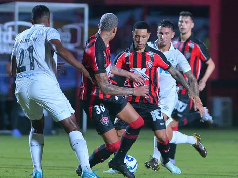 Grêmio tropeça após erro de Volpi e torcida se irrita