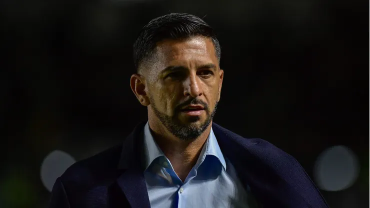 Emiliano Díaz mandou a real no Corinthians.