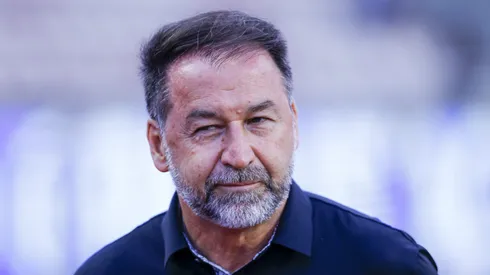 Augusto Melo acerta venda no Corinthians.