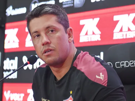 Vasco faz contato para contratar Thiago Carpini e recebe resposta