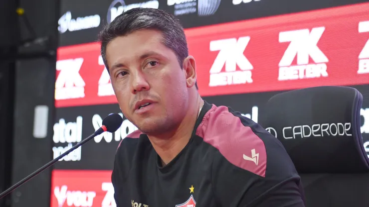 Carpini recebe contato do Vasco.