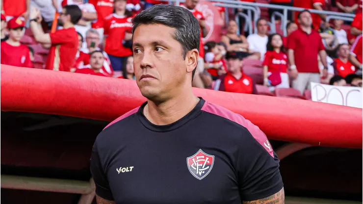 Carpini durante partida contra o Internacional no Brasileirão de 2024. Foto: Maxi Franzoi/AGIF