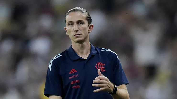 Filipe Luis técnico do Flamengo durante partida contra o Fluminense no estádio Maracanã pelo campeonato Carioca 2025. Foto: Alexandre Loureiro/AGIF
