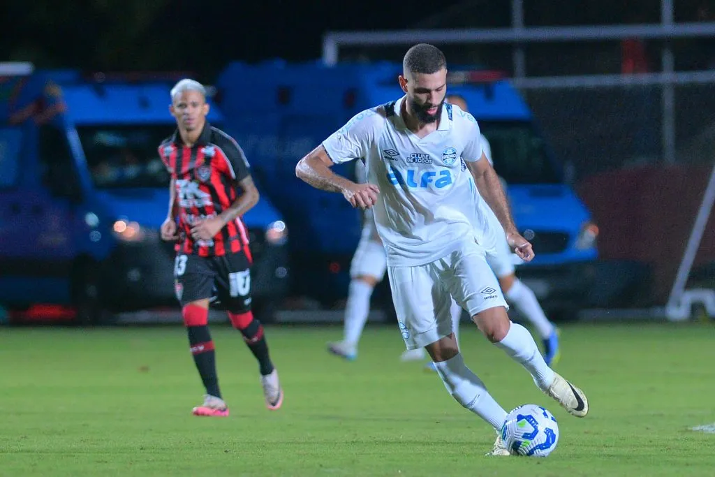 Wagner Leonardo, jogador do Grêmio durante partida contra o Vitoria pelo campeonato Brasileiro A 2025. Foto: Walmir Cirne/AGIF