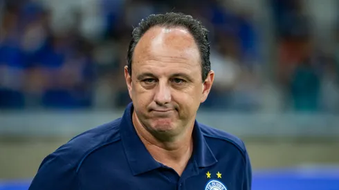 MG – BELO HORIZONTE – 17/04/2025 – BRASILEIRO A 2025, CRUZEIRO X BAHIA – Rogerio Ceni tecnico do Bahia durante partida contra o Cruzeiro no estadio Mineirao pelo campeonato Brasileiro A 2025. Foto: Fernando Moreno/AGIF