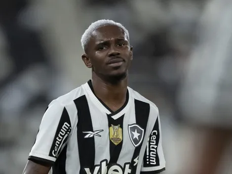 Alex Telles fala o que pensa sobre Jeffinho no Botafogo