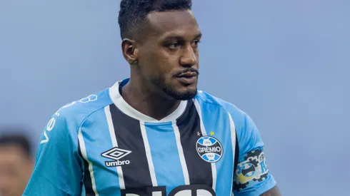 RS – PORTO ALEGRE – 13/04/2025 – BRASILEIRO A 2025, GREMIO X FLAMENGO – Edenilson jogador do Gremio durante partida contra o Flamengo no estadio Arena do Gremio pelo campeonato Brasileiro A 2025. Foto: Liamara Polli/AGIF