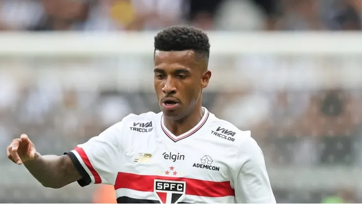 Marcos Antônio segue ganhando espaço no São Paulo.
