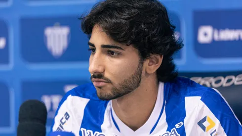 JP, cria do Vasco, agora jogador do Avaí