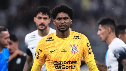 SP – SAO PAULO – 24/04/2025 – COPA SUL-AMERICANA 2025, CORINTHIANS X RACING-URU – Hugo Souza goleiro do Corinthians durante partida contra o Racing-URU no estadio Arena Corinthians pelo campeonato Copa Sul-americana 2025. Foto: Ettore Chiereguini/AGIF