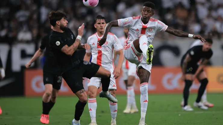 Corinthians x Internacional no Brasileirão 2024. Foto: Ettore Chiereguini/AGIF