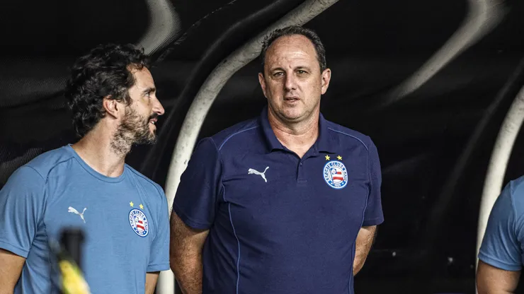 PA - BELEM - 30/04/2025 - COPA DO BRASIL 2025, PAYSANDU X BAHIA - Rogerio Ceni tecnico do Bahia durante partida contra o Paysandu no estadio Mangueirao pelo campeonato Copa Do Brasil 2025. Foto: Marcos Junior/AGIF