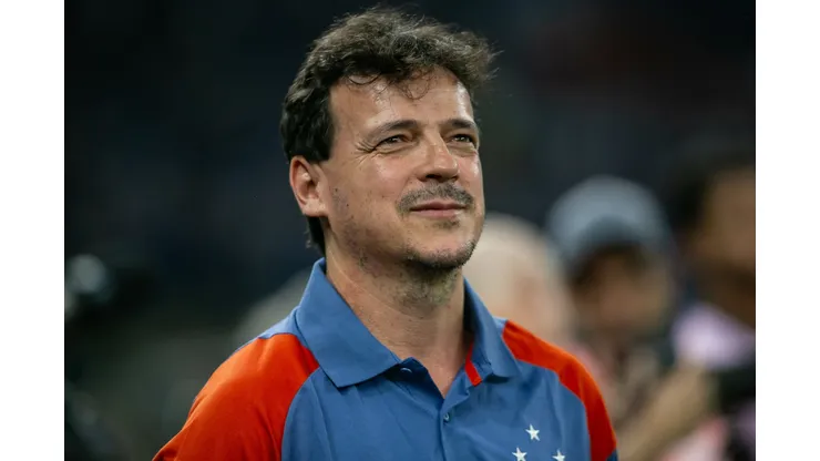 Fernando Diniz, especulado no Vasco, treinando o Cruzeiro em 2024