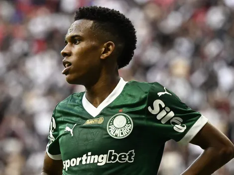 Torcida do Palmeiras perde a paciência com Estêvão por ser 'fominha'