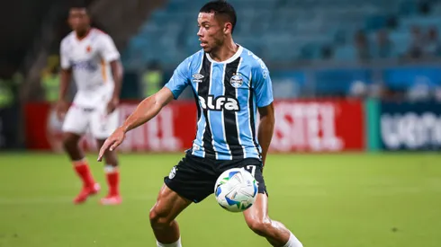 Alysson Edward jogador do Gremio durante partida contra o Atletico Grau no estadio Arena do Gremio pelo campeonato Copa Sul-americana 2025.
