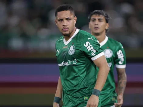 Raphinha abre o jogo e faz forte revelação sobre passagem de Vitor Roque no Barcelona