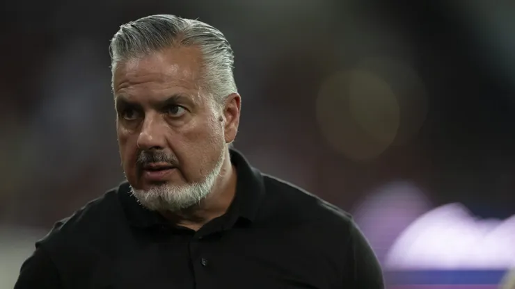 RJ - RIO DE JANEIRO - 19/04/2025 - BRASILEIRO A 2025, VASCO X FLAMENGO - Jose Boto diretor de futebol do Flamengo antes da partida contra o Vasco no estadio Maracana pelo campeonato Brasileiro A 2025. Foto: Jorge Rodrigues/AGIF