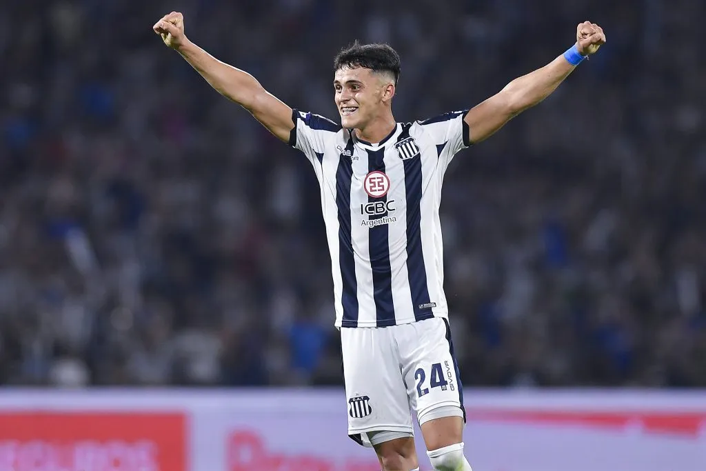 CORDOBA, ARGENTINA – FEBRUARY 11: Ramón Sosa of Talleres celebrates after the team’s victory in a match between Talleres and Boca Juniors as part of the 2023 Professional League Tournament at Mario Alberto Kempes Stadium on February 11, 2023 in Cordoba, Argentina. (Photo by Hernan Cortez/Getty Images)