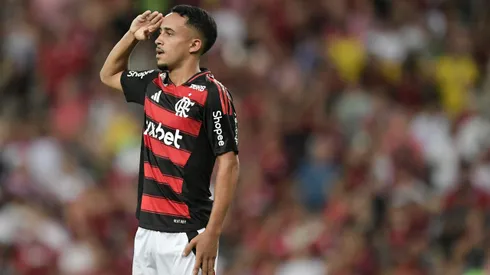 RJ – RIO DE JANEIRO – 22/02/2025 – CARIOCA 2025, FLAMENGO X MARICA – Matheus Goncalves jogador do Flamengo comemora seu gol durante partida contra o Marica no estadio Maracana pelo campeonato Carioca 2025. Foto: Thiago Ribeiro/AGIF