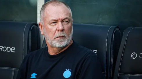 RS – PORTO ALEGRE – 04/05/2025 – BRASILEIRO A 2025, GREMIO X SANTOS – Mano Menezes tecnico do Gremio durante partida contra o Santos no estadio Arena do Gremio pelo campeonato Brasileiro A 2025. Foto: Maxi Franzoi/AGIF
