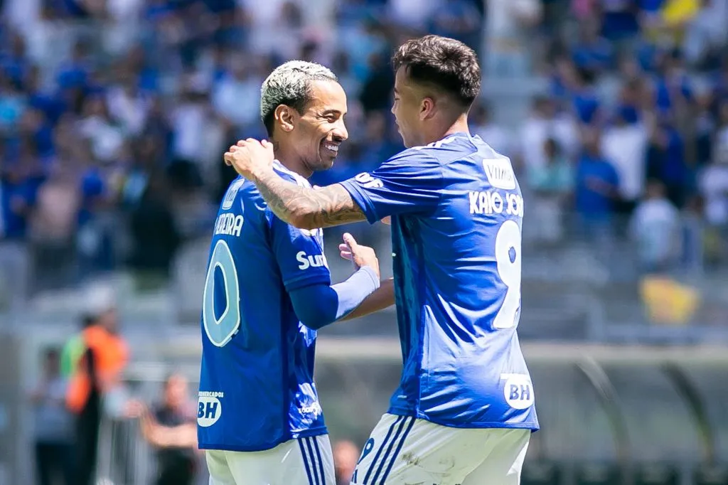 MG – BELO HORIZONTE – 01/09/2024 – BRASILEIRO A 2024, CRUZEIRO X ATLETICO-GO – Kaio Jorge jogador do Cruzeiro comemora seu gol durante partida contra o Atletico-GO no estadio Mineirao pelo campeonato Brasileiro A 2024. Foto: Fernando Moreno/AGIF