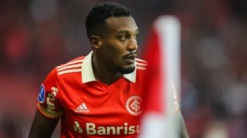 Edenilson jogador do Internacional durante partida contra o 9 De Octubre no estadio Beira-Rio pelo campeonato Copa Sul-Americana 2022.
