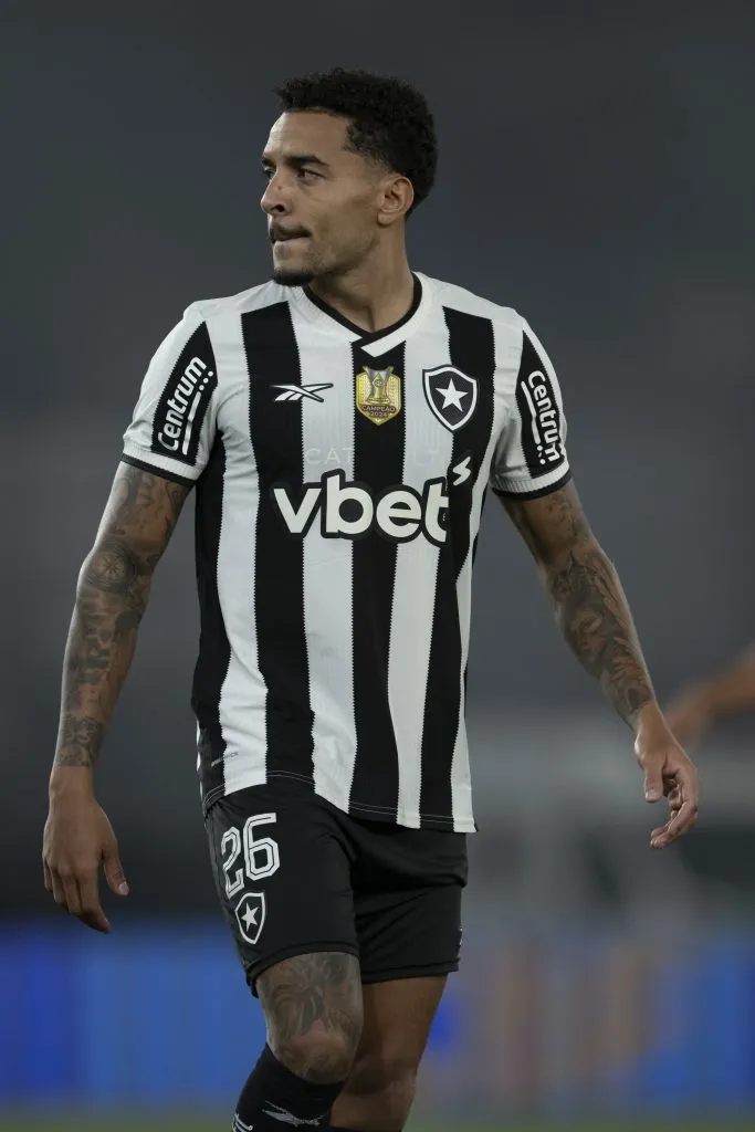 RJ – RIO DE JANEIRO – 30/04/2025 – COPA DO BRASIL 2025, BOTAFOGO X CAPITAL – Gregore jogador do Botafogo durante partida contra o Capital no estadio Engenhao pelo campeonato Copa Do Brasil 2025. Foto: Jorge Rodrigues/AGIF