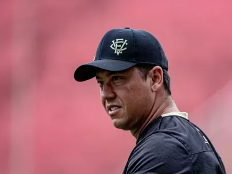 Vitória vira contra Vasco no Brasileirão e Carpini fica com 'moral'