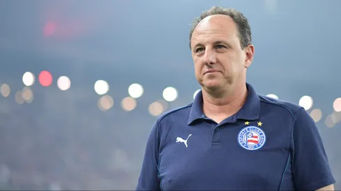 RJ – RIO DE JANEIRO – 10/05/2025 – BRASILEIRO A 2025, FLAMENGO X BAHIA – Rogerio Ceni tecnico do Bahia durante partida contra o Flamengo no estadio Maracana pelo campeonato Brasileiro A 2025. Foto: Thiago Ribeiro/AGIF