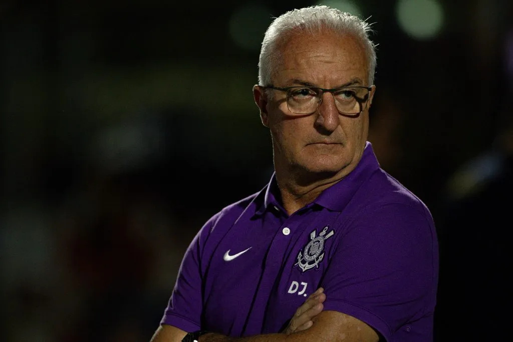 SP – MIRASSOL – 10/05/2025 – BRASILEIRO A 2025, MIRASSOL X CORINTHIANS – DORIVAL JUNIOR tecnico do Corinthians durante partida contra o Mirassol no estadio Jose Maria de Campos Maia pelo campeonato Brasileiro A 2025. Foto: Joisel Amaral/AGIF