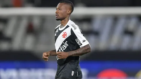 Loide Augusto durante confronto contra o Nova Iguaçu na Copa do Brasil 2025.