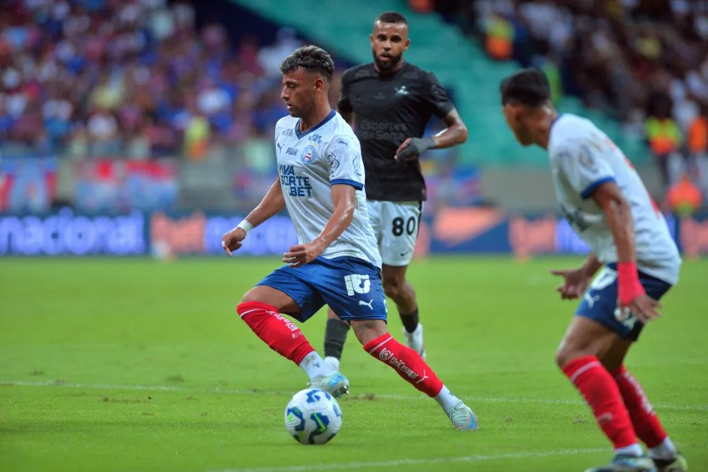 BA – SALVADOR – 30/03/2025 – BRASILEIRO A 2025, BAHIA X CORINTHIANS – Lucho Rodriguez, jogador do Bahia durante partida contra o Corinthians no estadio Arena Fonte Nova pelo campeonato Brasileiro A 2025. Foto: Walmir Cirne/AGIF