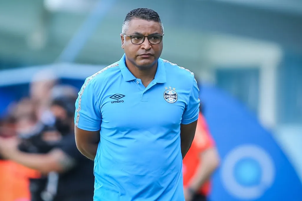 RS – Novo Hamburgo – 05/03/2022 – GAUCHO 2022, NOVO HAMBURGO X GREMIO – Roger Machado tecnico do Gremio durante partida contra o Novo Hamburgo no estadio do Vale pelo campeonato Gaucho 2022. Foto: Pedro H. Tesch/AGIF