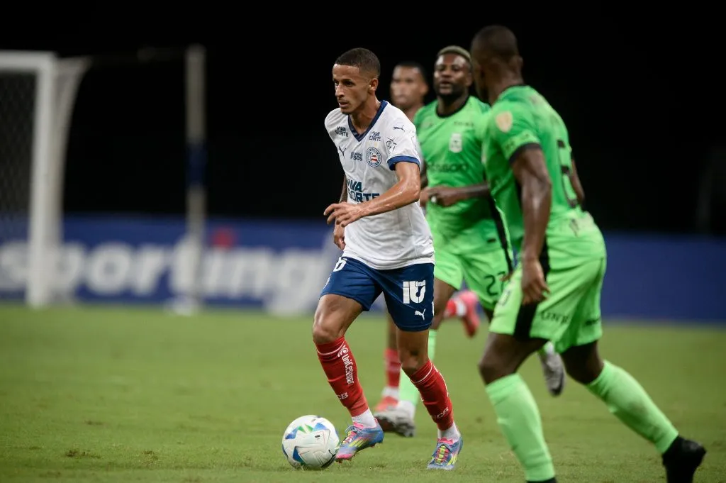 BA – SALVADOR – 24/04/2025 – COPA LIBERTADORES 2025, BAHIA X ATLETICO NACIONAL – Juba jogador do Bahia durante partida contra o Atletico Nacional no estadio Fonte Nova pelo campeonato Copa Libertadores 2025. Foto: Jhony Pinho/AGIF